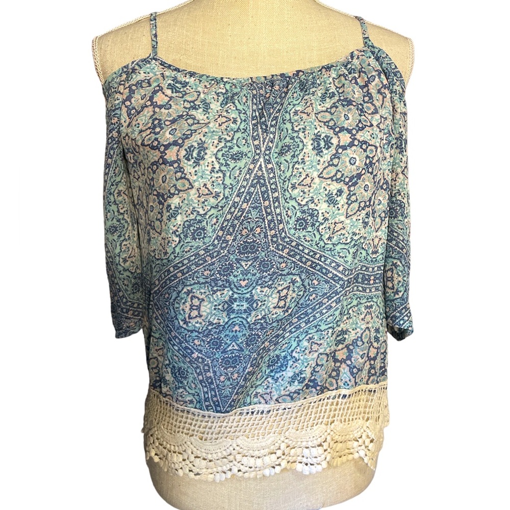 Beautees Cold Shoulder Lace Trimmed Blouse